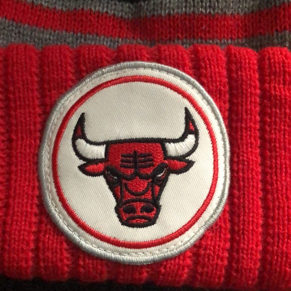 Chicago Bulls Mitchell & Ness Beanie - Picture 2 of 5